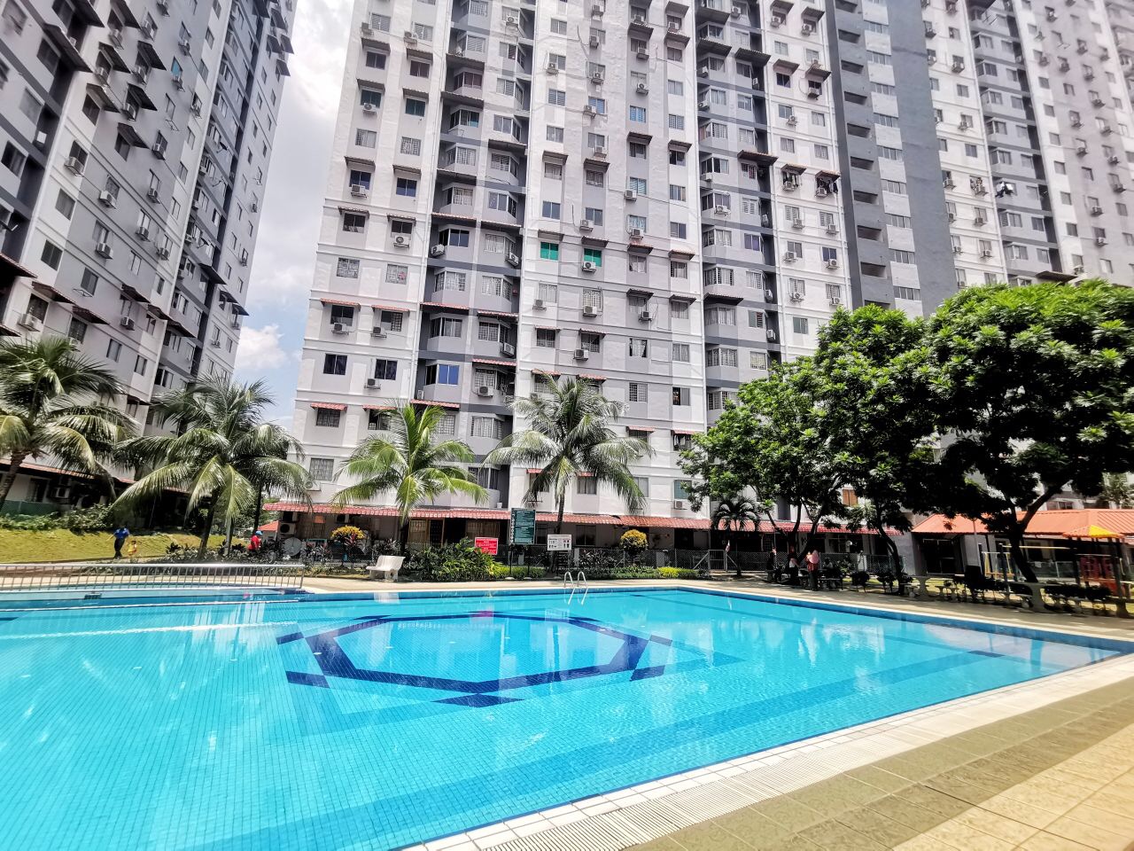 Vista Serdang Apartment Taman Bukit Serdang