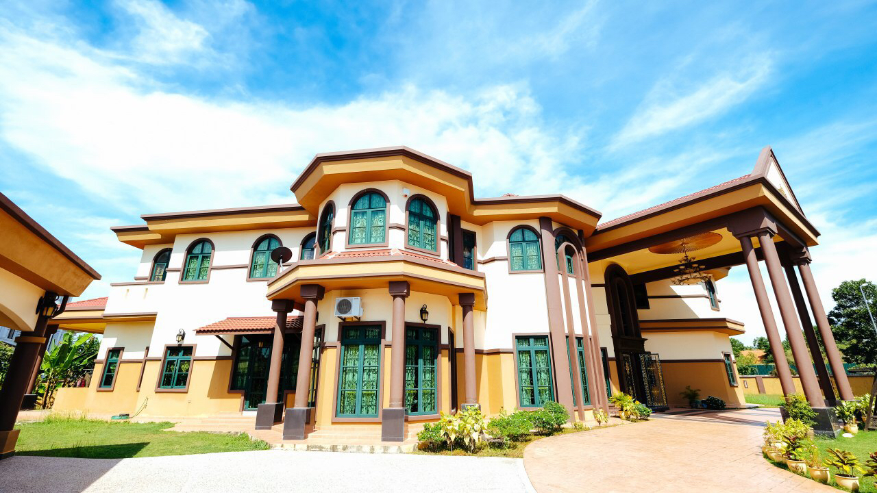 Facing Open Bungalow Palace Kota Warisan Sepang Selangor